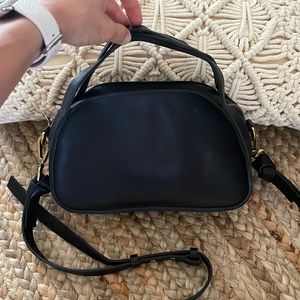 Madewell the Sydney cross body bag NWT black leather